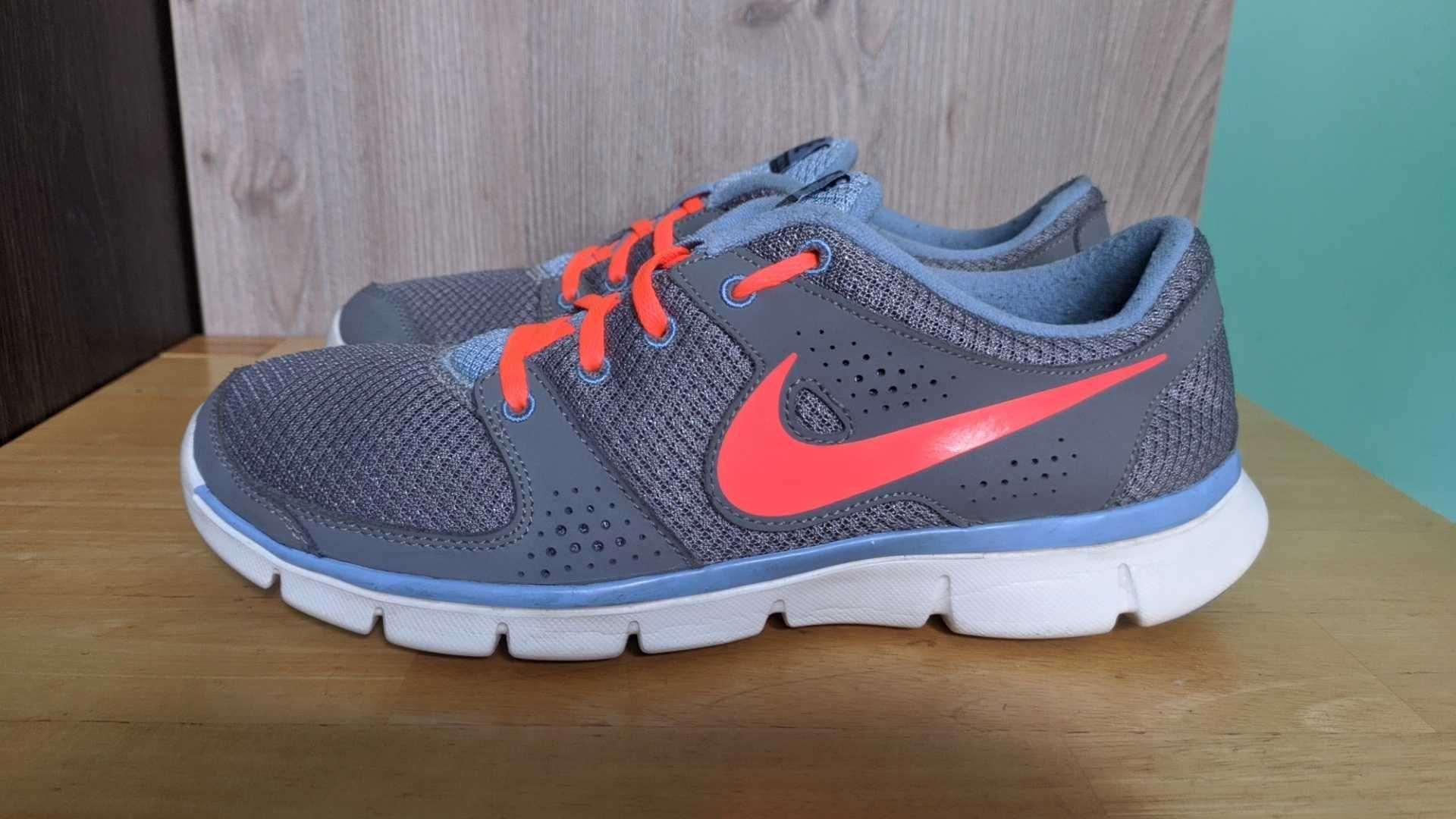 Кроссовки беговые Nike Flex Experience PN