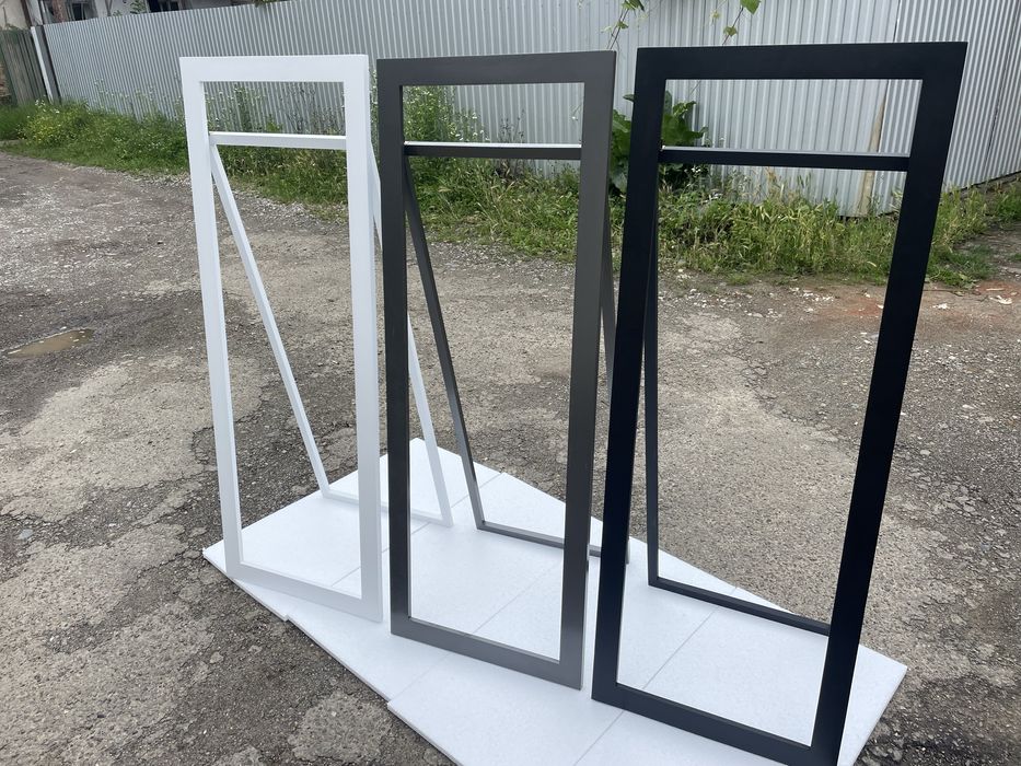 Дзеркало з ніжкою розмір 1600-600