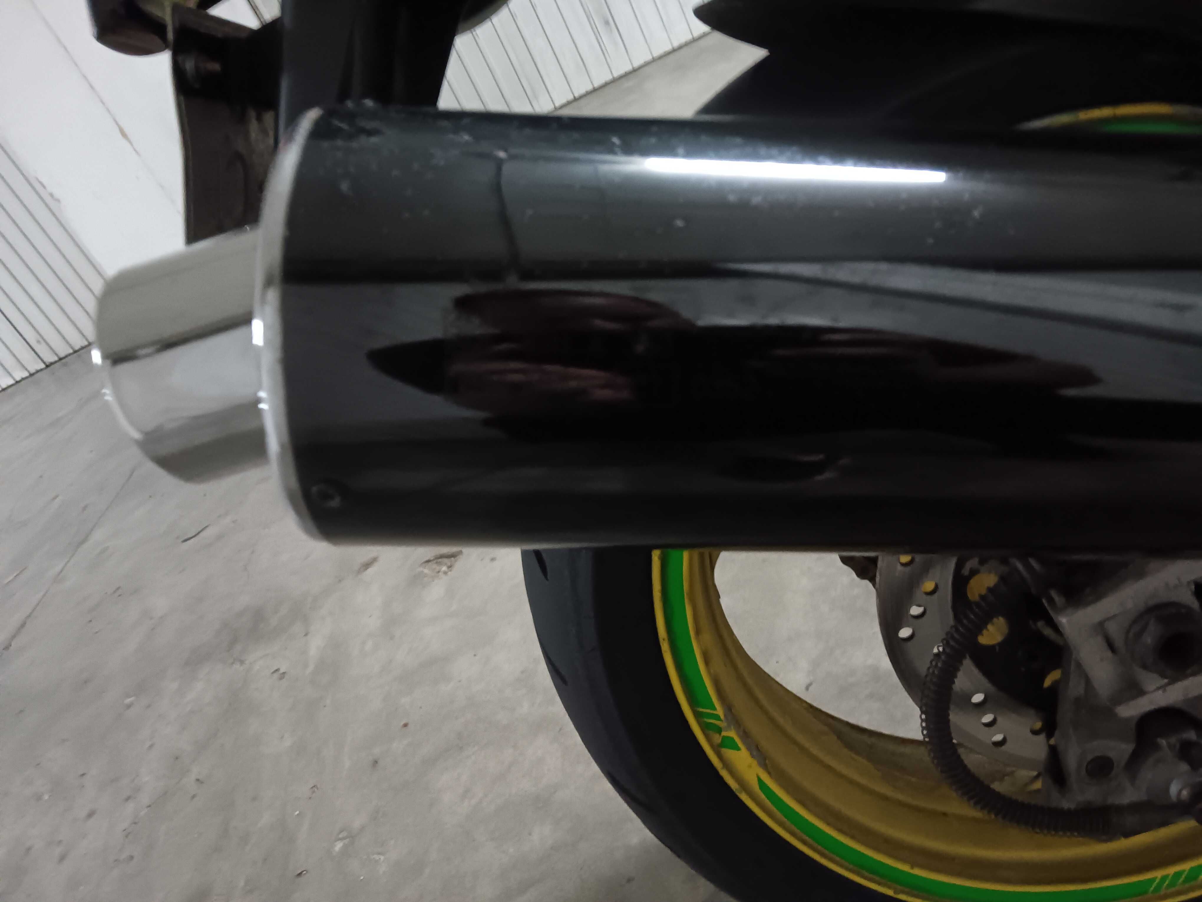 Kawasaki zxr 750