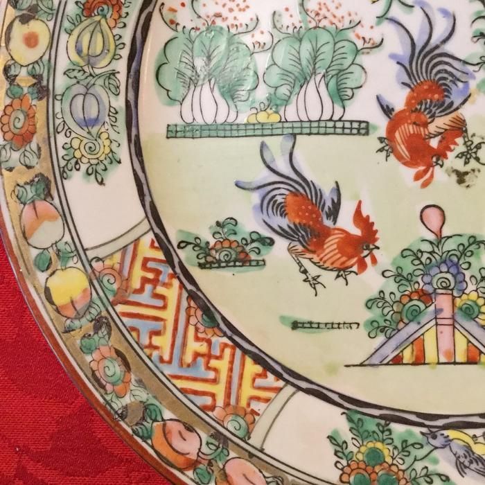 Prato porcelana Chinesa Original Anos 60. Pintura à mão