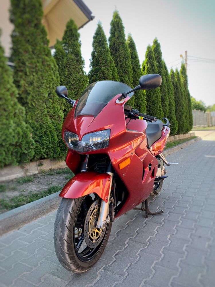 Продається Honda VFR 800F Interceptor 1999