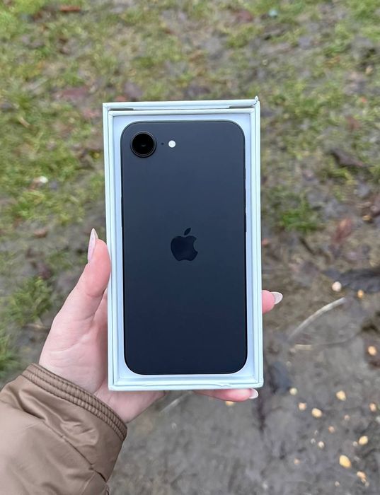 iPhone 16e 128 gb neverlock open box