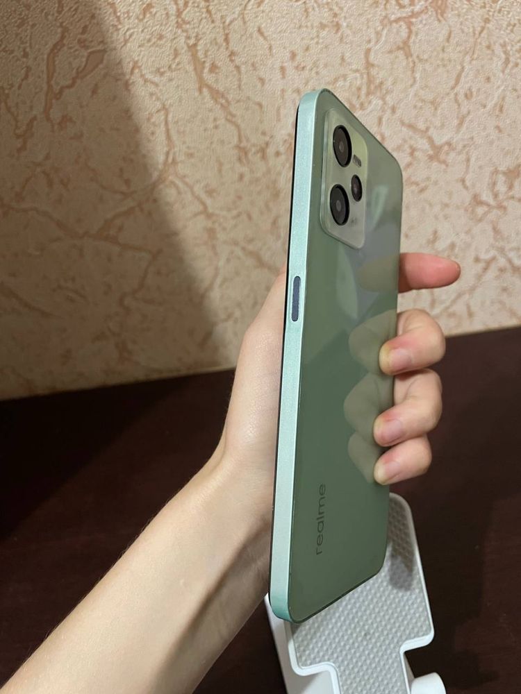 Realme C35 с коробкой + бампер в подарок