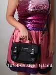 Czarna torebka na ramię crossbody listonoszka River Island