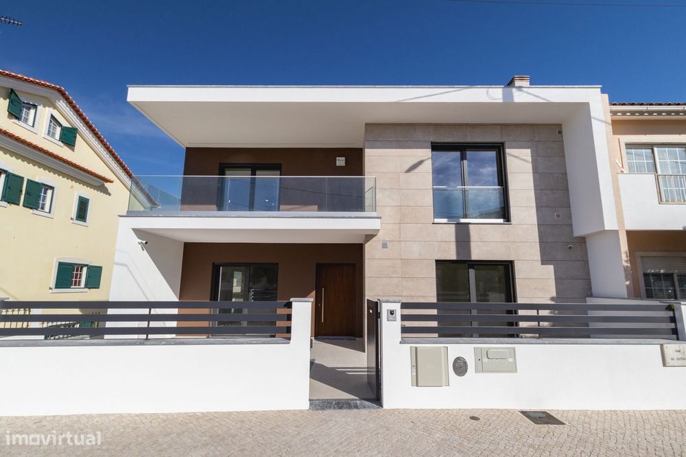 Moradia De Luxo Com Vista Rio | T4 | Santa Iria Da Azóia