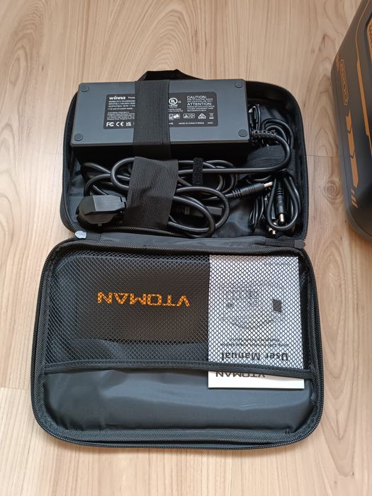 Przenośna Stacja zasilania VTOMAN Jump 2200 + Panel słoneczny 100w
