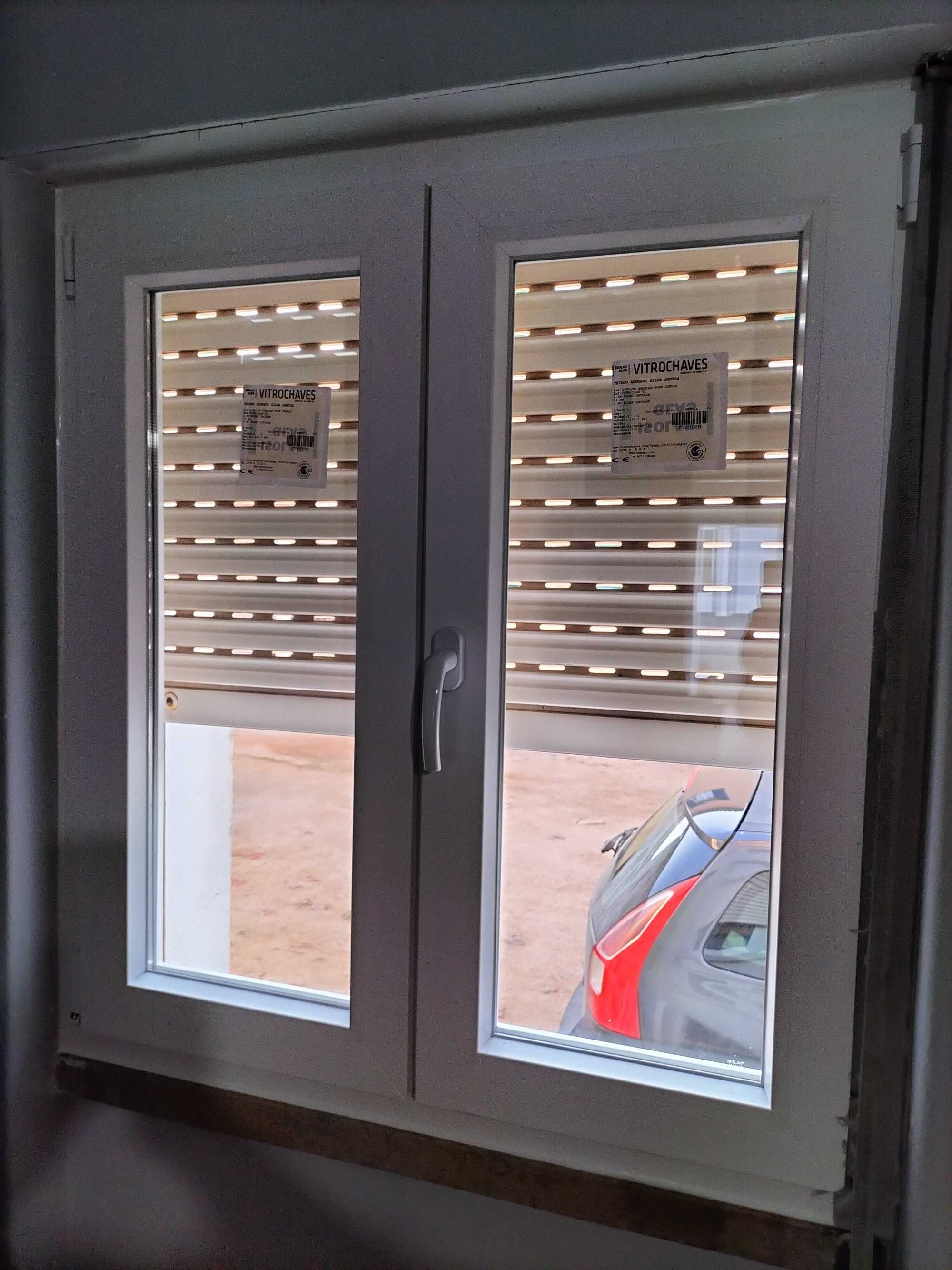 Janelas e portas em PVC, estores, Marquises, portadas em alumínio