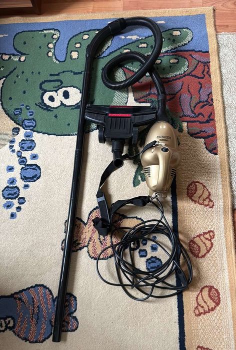 Пилосос компактний