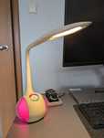 Lampka na biurko z możliwością zmiany kolorów RGB