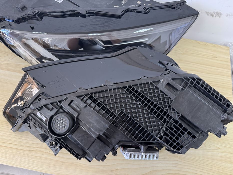 Audi Q7 matrix 2019 -2025 р, передні фари