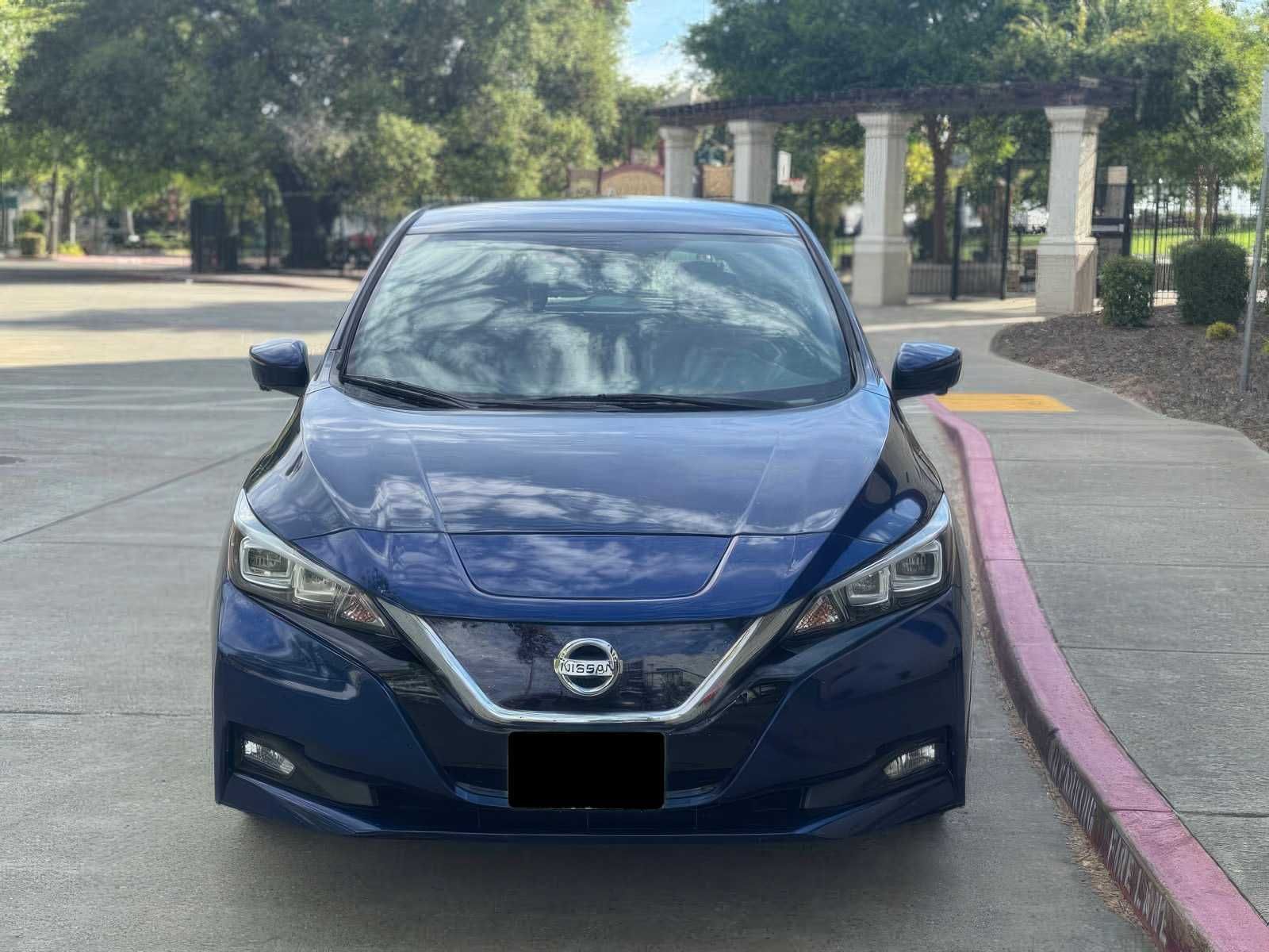 2018 Nissan LEAF SL