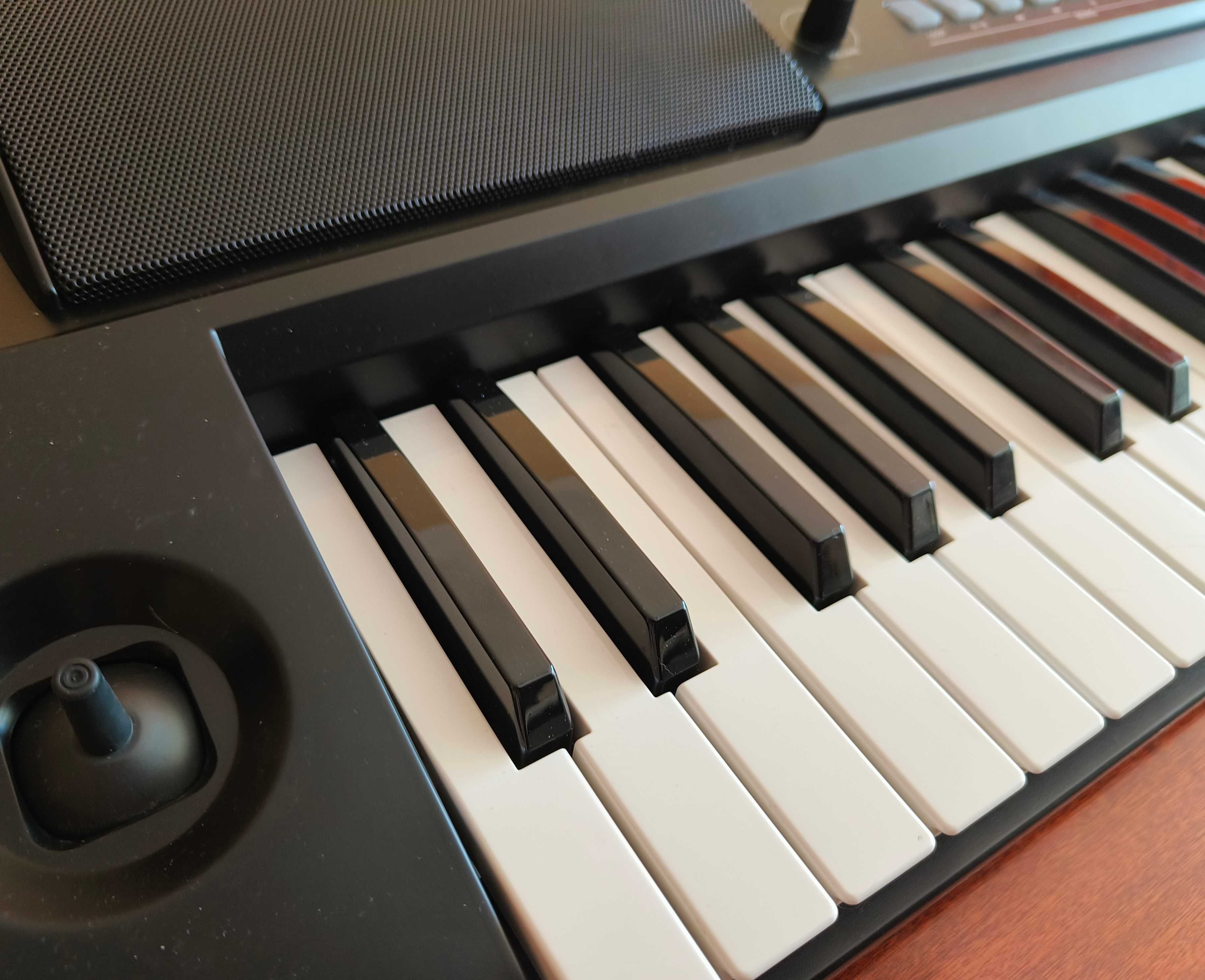 keyboard KORG EK-50 jak nowy