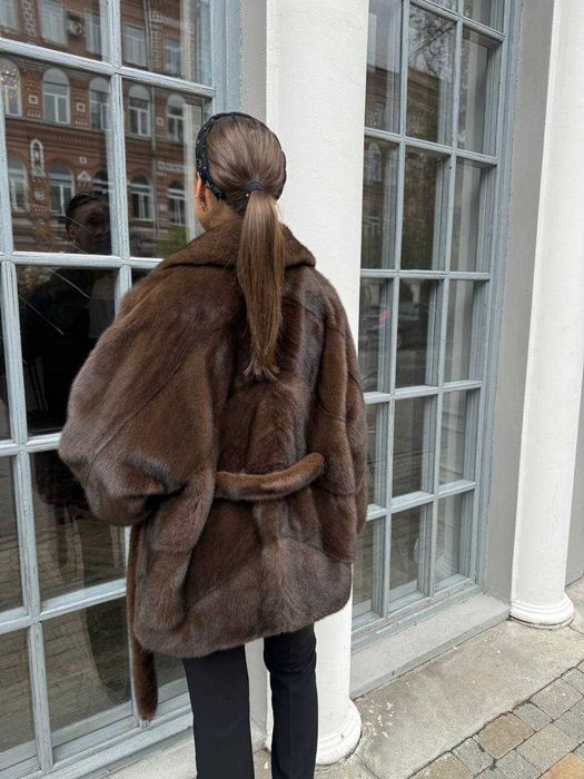 Szuba z naturalnego futra norki.