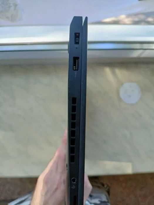 Ультрабук Lenovo T460s, военный стандарт, 1.36 кг, долгая батарея
