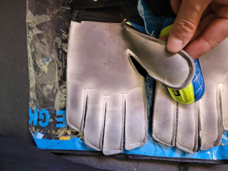 Перчатки вратарские FDSPORT FB-853B-3(5)