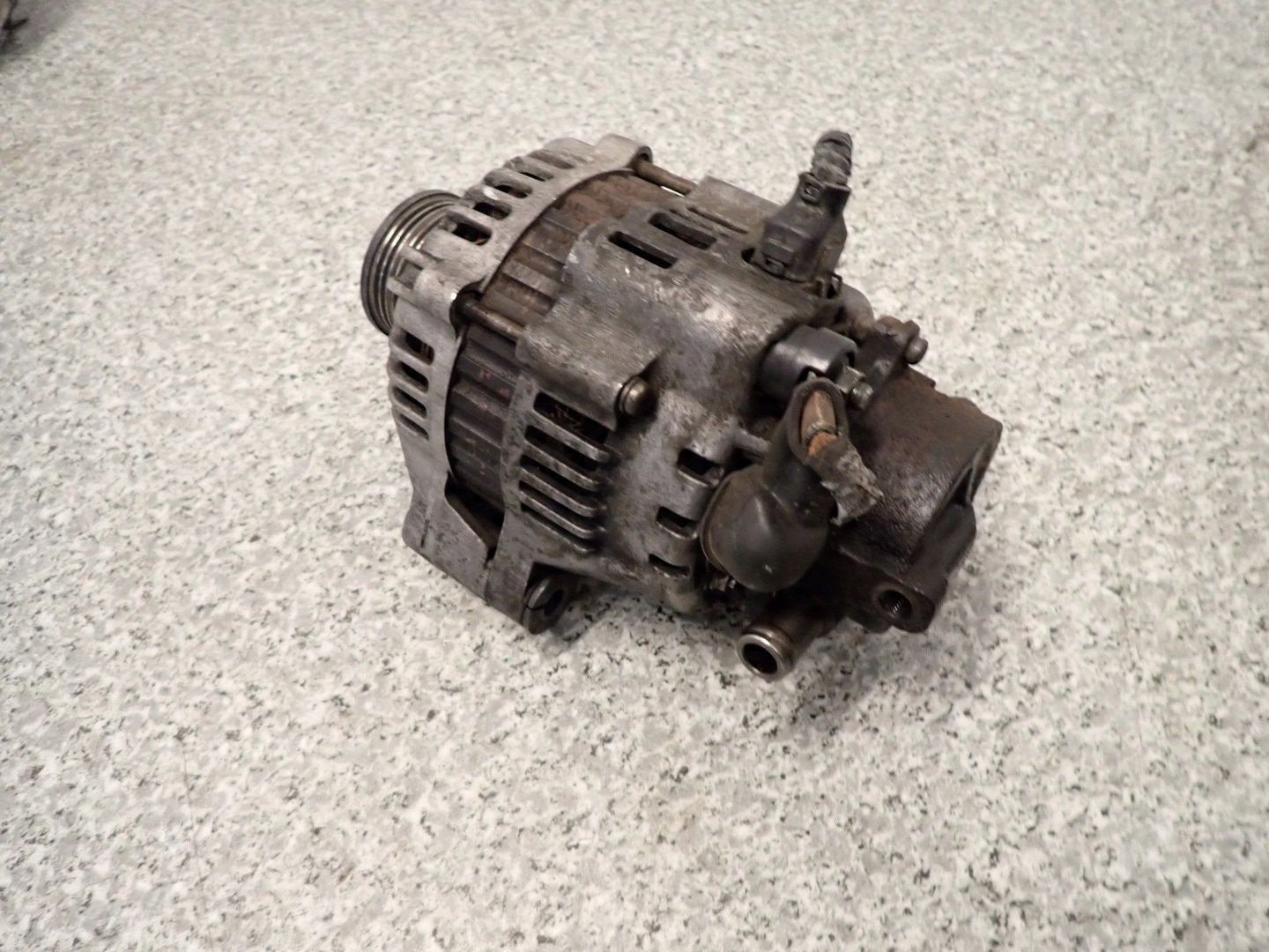 HYUNDAI SANTA FE TUCSON KIA SPORTAGE 2.0 CRDI ALTERNATOR