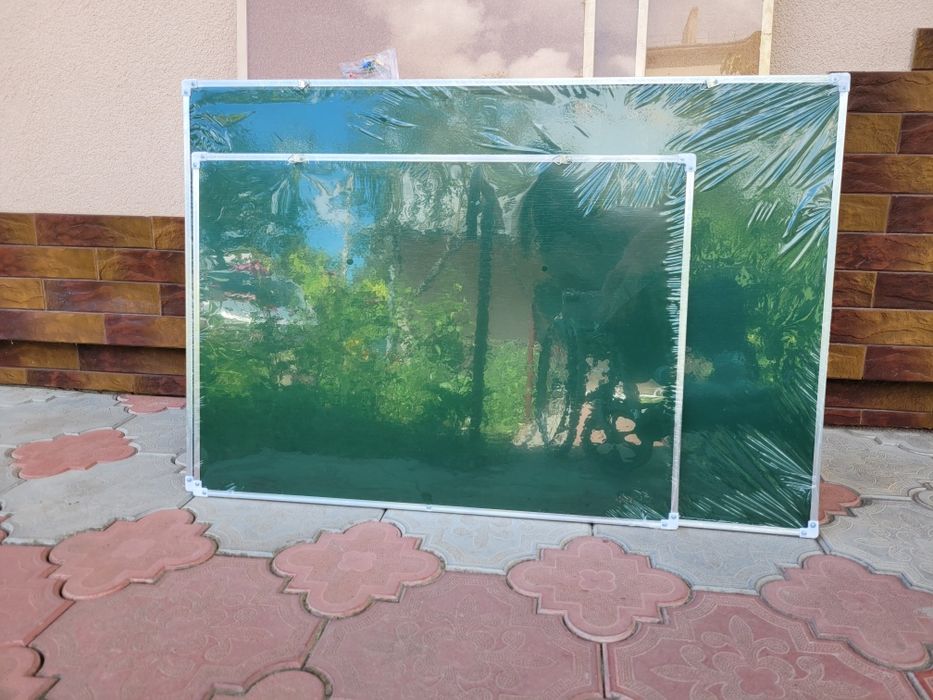 Доска маркерная двухсторонняя 30х40см  магнитная.Дошка магнітно-маркер