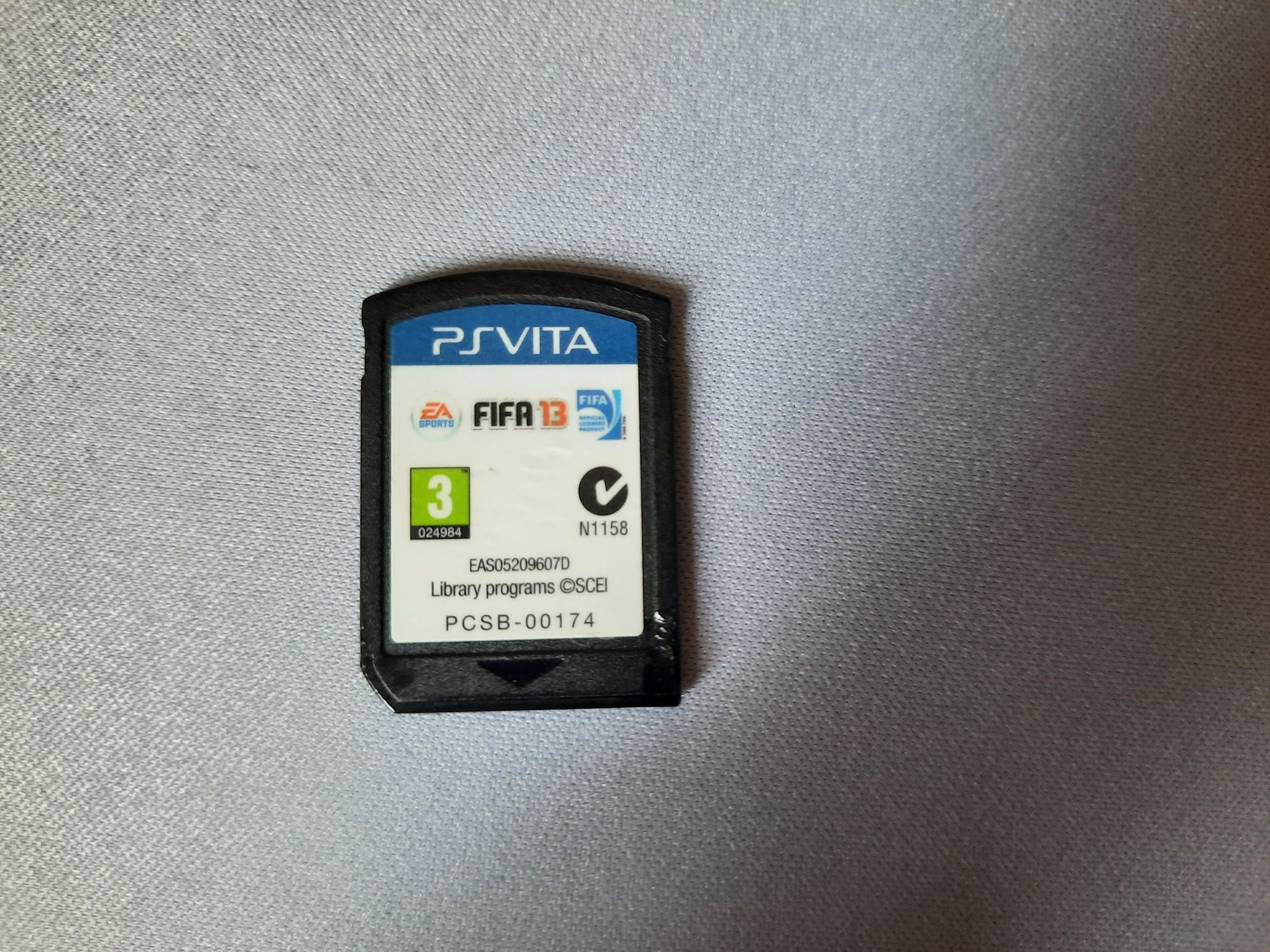 Caixa Ps Vita + Jogo