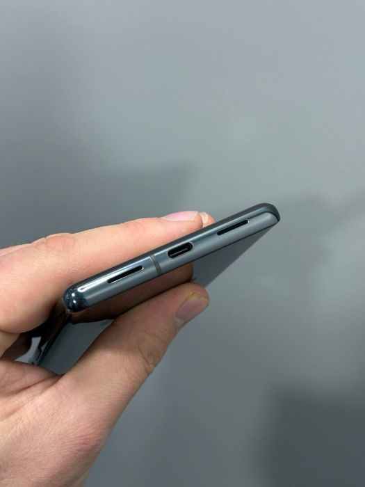 ГАРНИЙ Pixel 7 Pro 128Gb