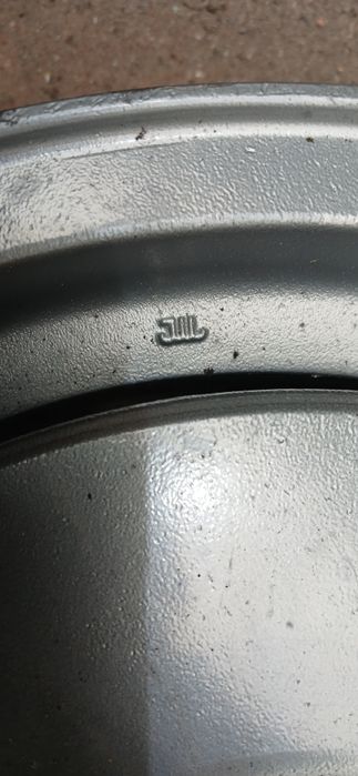 Диск колесный R15 оригинал VW Transporter T4 701 601 025