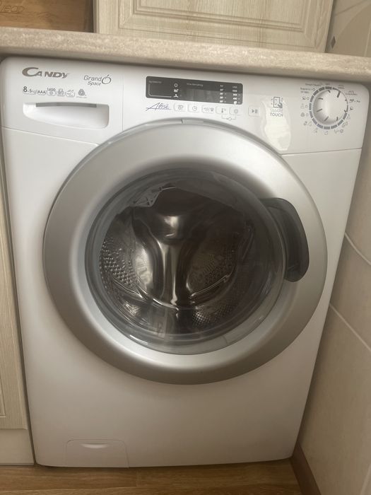 Пральна машина с сушкою
