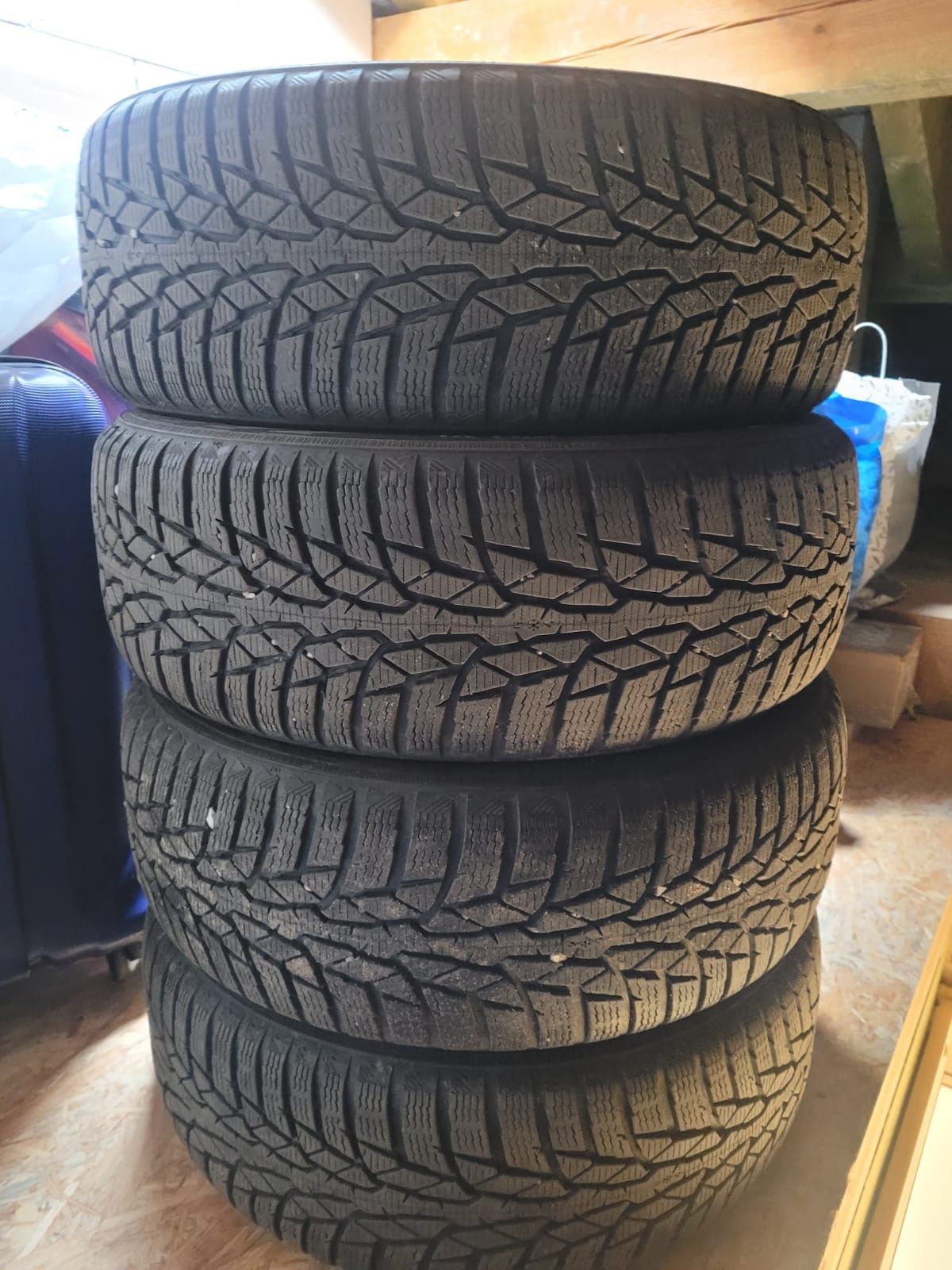 Opony letnie Nokian 4 szt 16 cali 195/55/R16