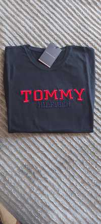 T-shirt Tommy Hilfiger. Męski. Rozm M.