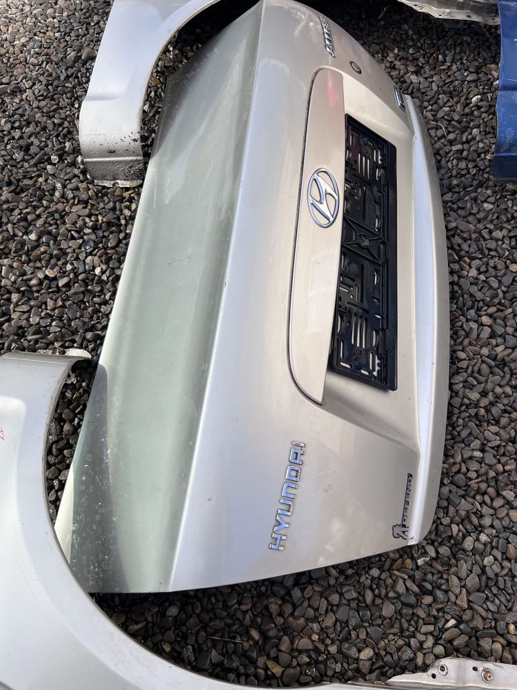Кришка багажника, крило праве Hyundai Accent 2005-2010 рік, б/у