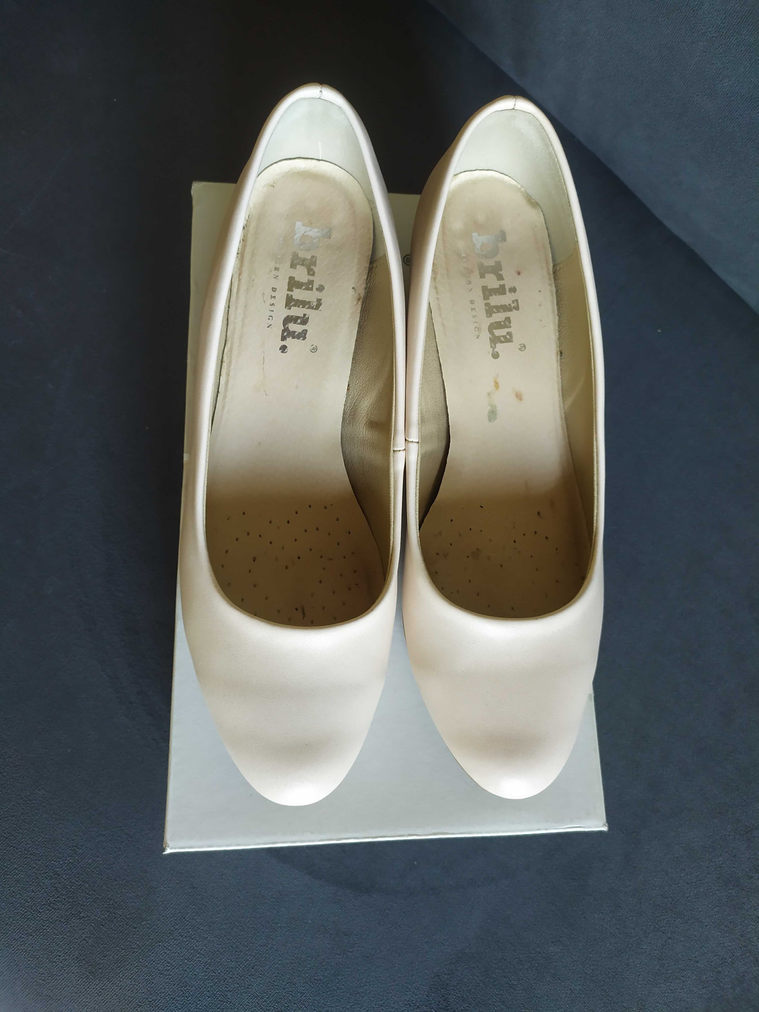 Buty ślubne Brilu, rozm. 39