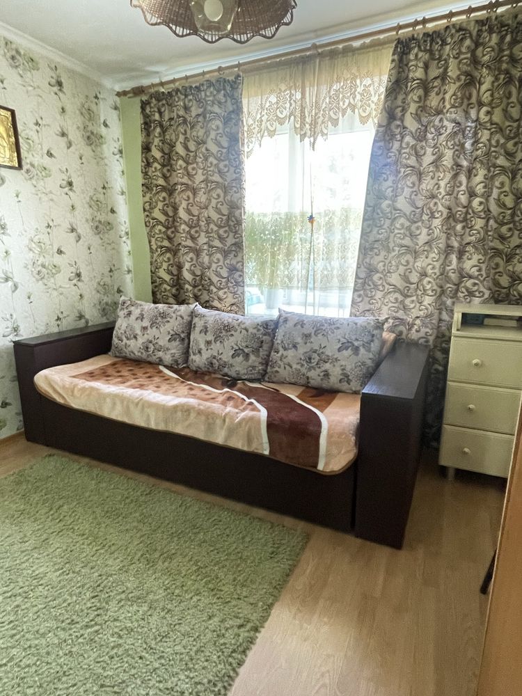 Трьохкімнатна , Відродження, 67м2