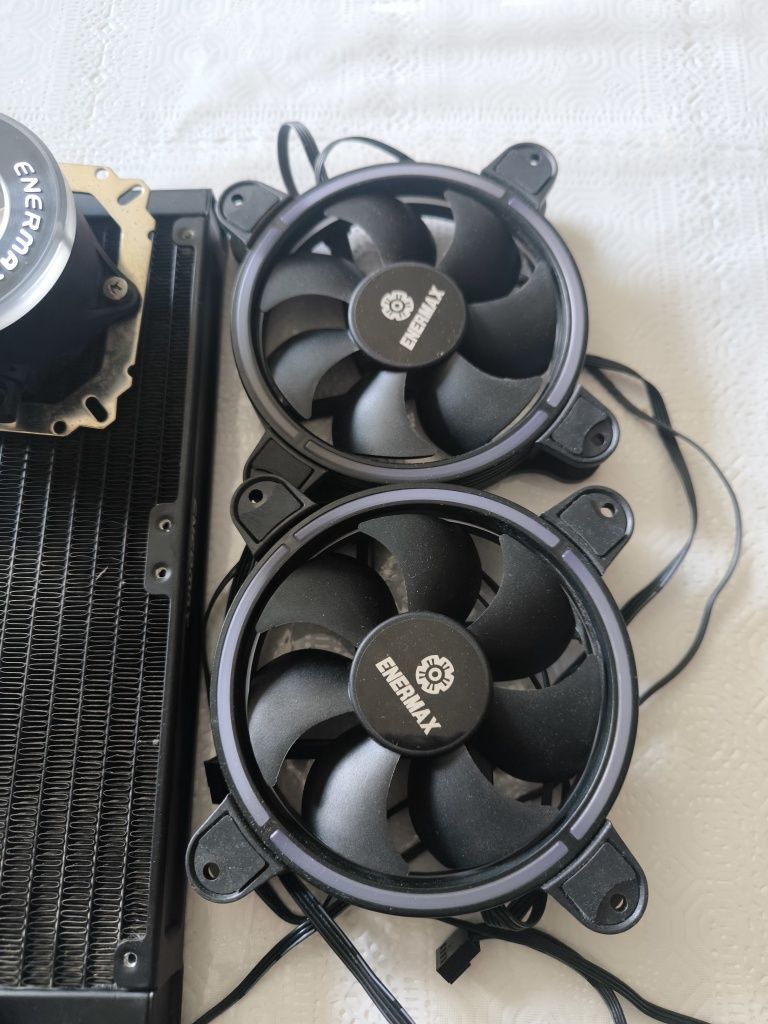 Watercooler Enermax 240 RGB