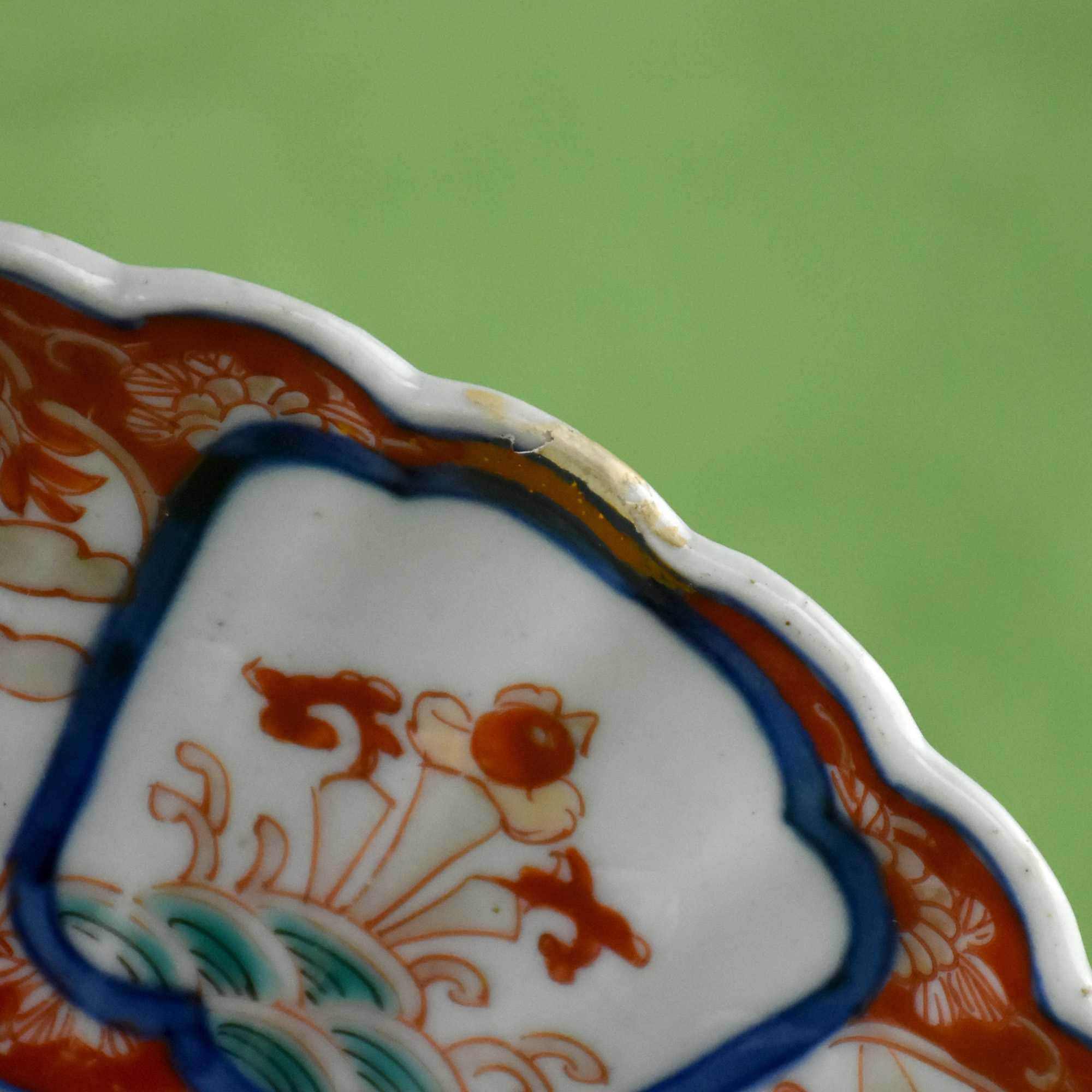 Prato de porcelana do Japão decoração Arita Imari, Período EDO nº 2