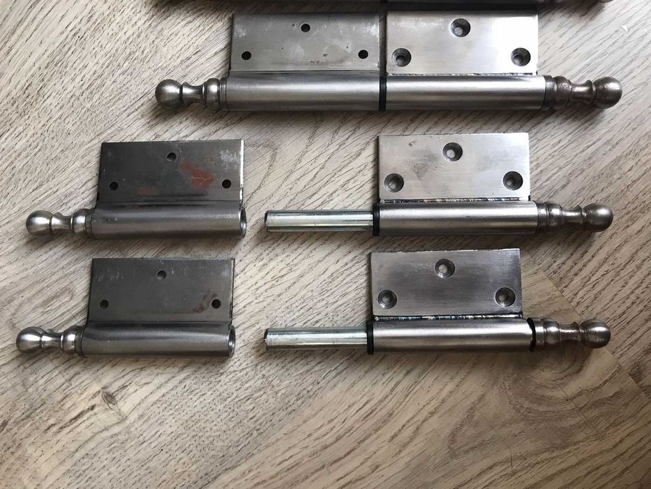 Zawiasy drzwiowe do starych drzwi bezprzylgowych