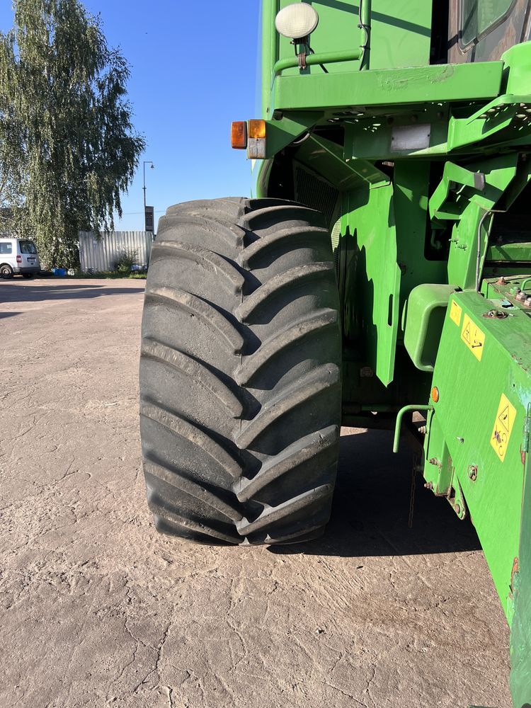 Комбайн John Deere 9880 sts
