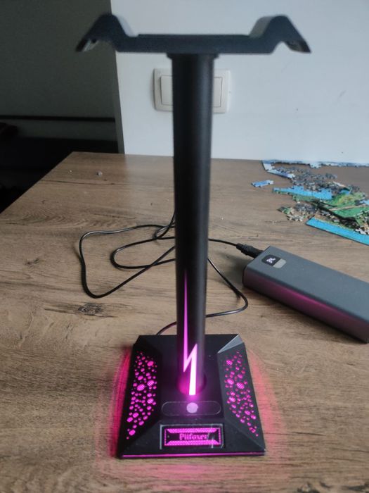 Підставка для навушників