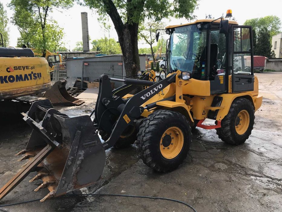 Wynajem ładowarki przegubowej Volvo L30G , widły , łyżka