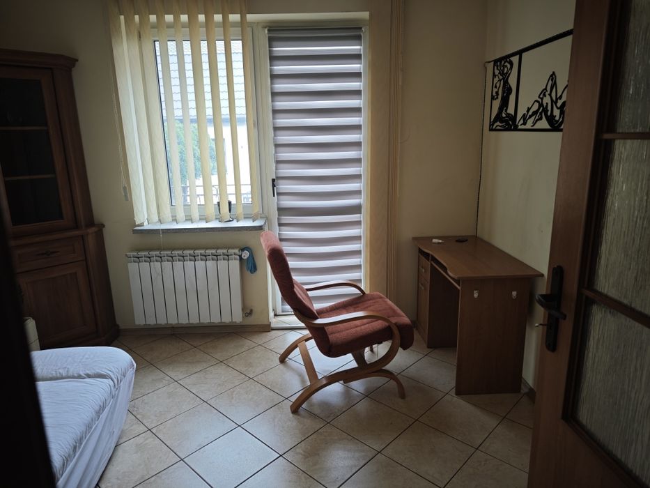 Pokój do wynajęcia z balkonem w spokojnej okolicy