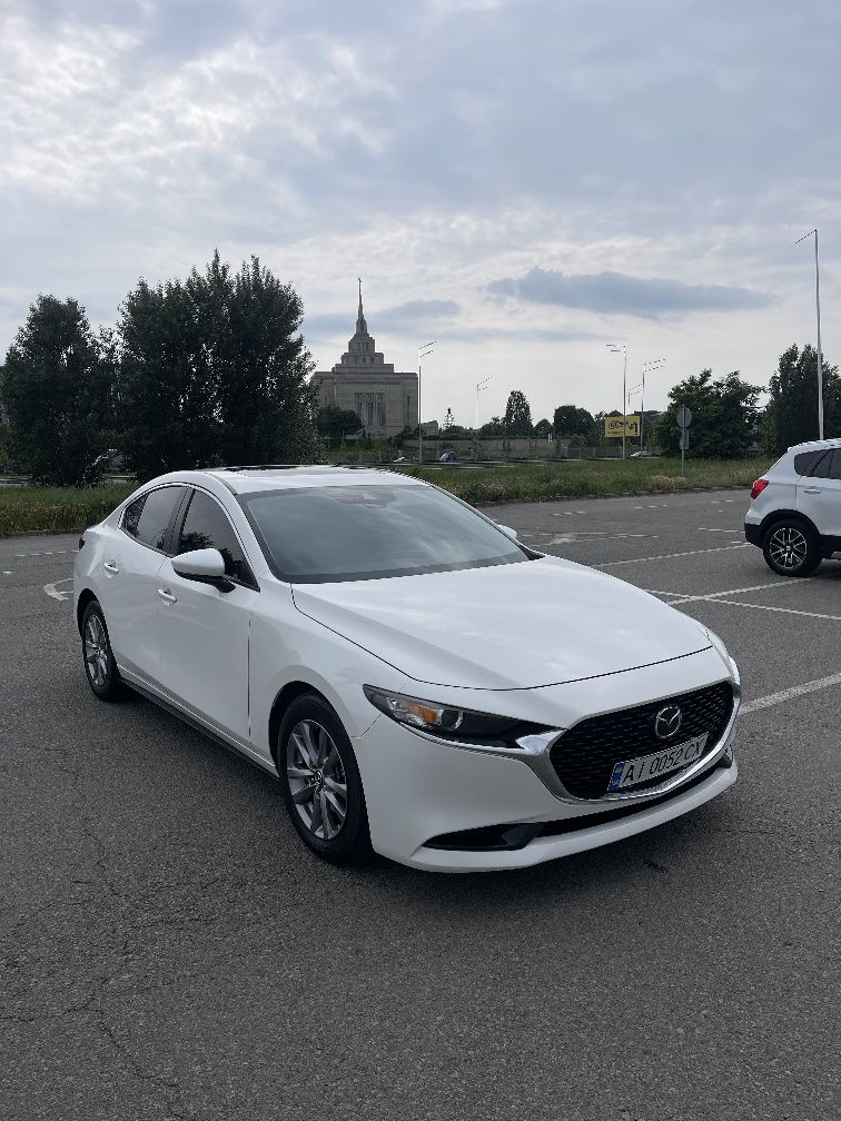 Mazda 3 AWD SKYACTIV G 2.5, повний привід та комплектація