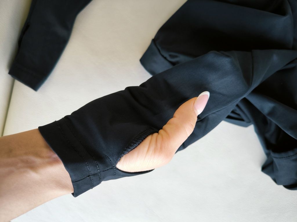Top sportowy z długim rękawem rashguard z dziurką na palec