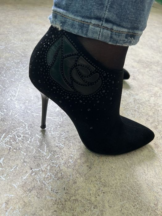 Черевички жіночі