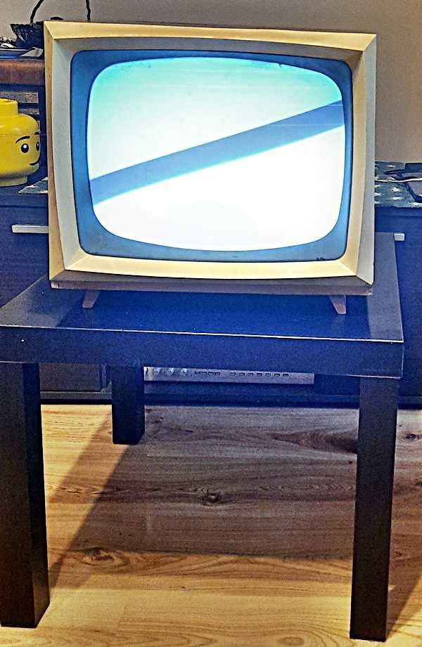 Telewizor kineskopowy-  Aladyn 2 model C7932 lata 60 te