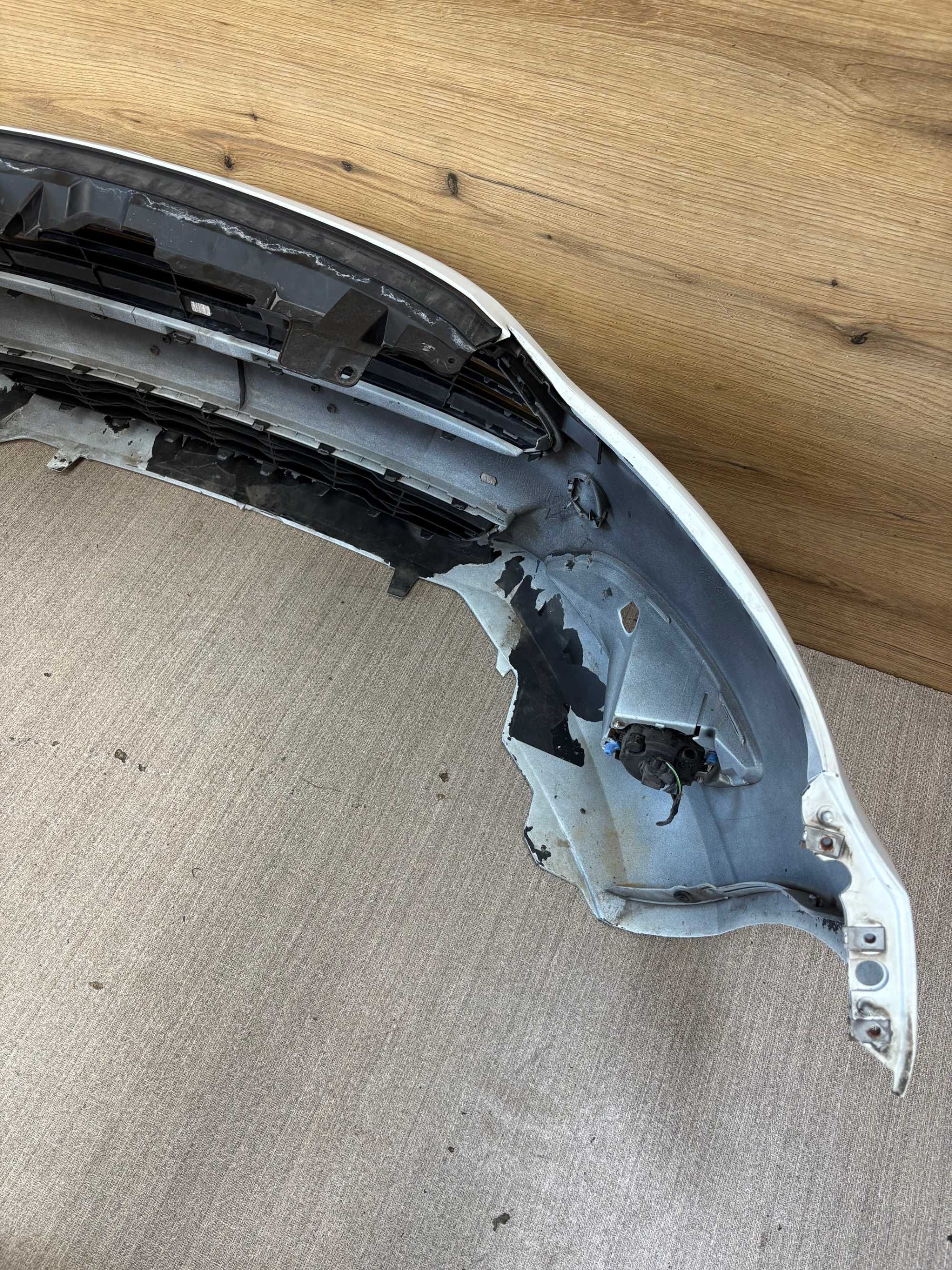 Zderzak przedni ford fiesta mk7 lift kolor hc