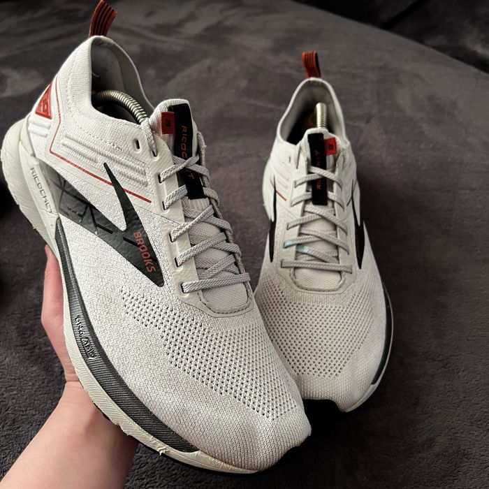 Чоловічі кросівки Brooks ricochet 3. P. 45.