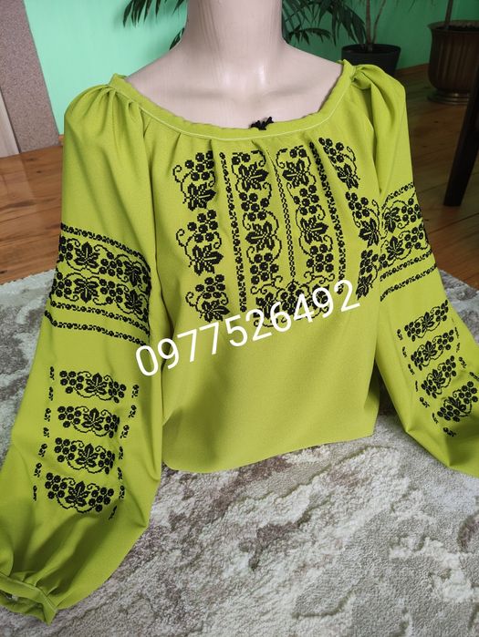 Жіночі Вишиванки