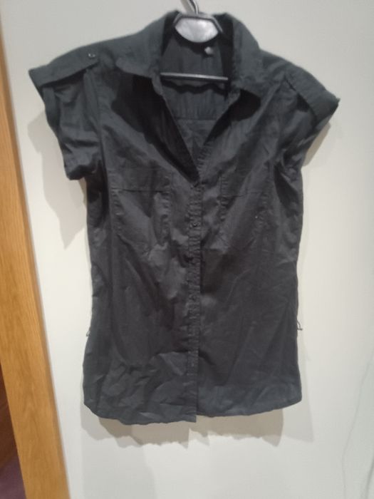 Czarna bluzka bawełniana