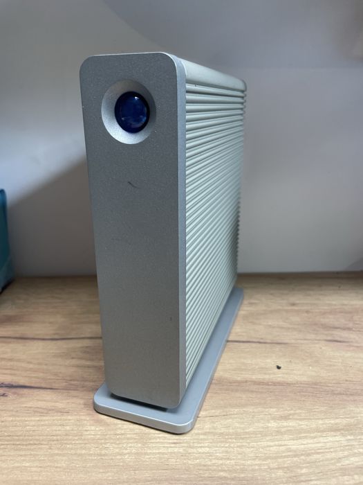 Зовнішній жорсткий диск LaCie d2 Quadra v3c 4 tb