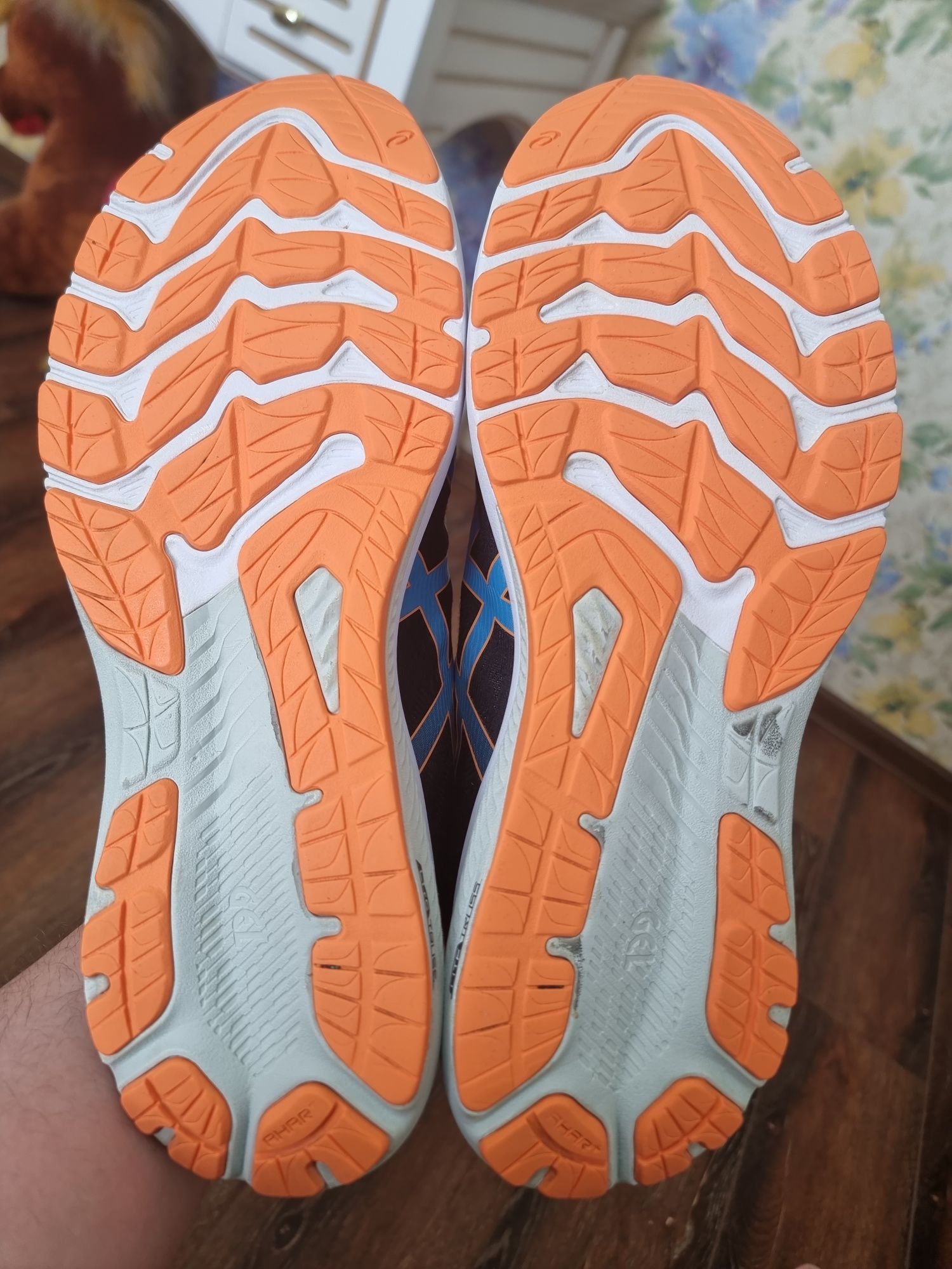 Оригінал 100% кросівки asics gel 2000 11   eur 46.5