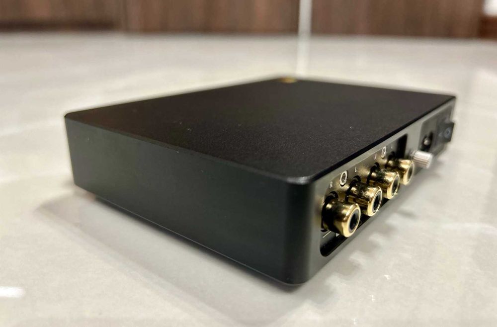 Продам HI Res усилитель для наушников S.M.S.l SH 6 новый