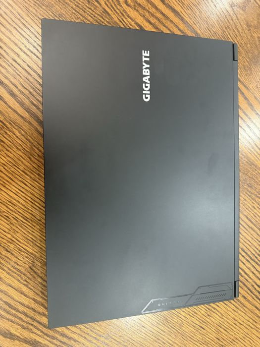 ноубук GIGABYTE G6 KF 2024