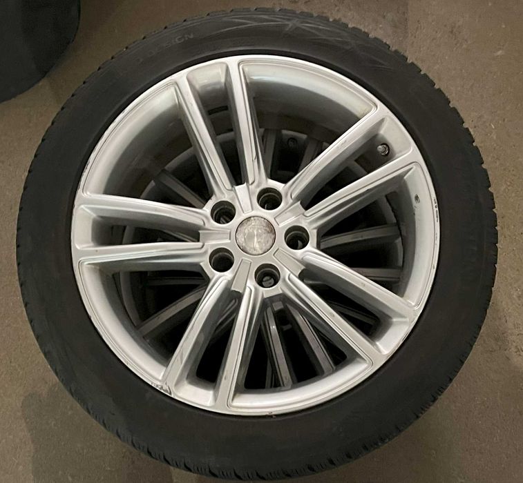 Tesla model S, Koła komplet, opony ziomowe, 245/45 R19"